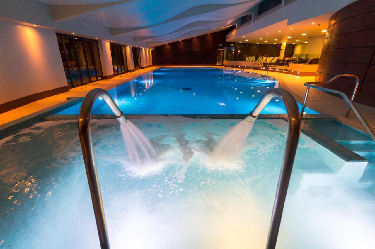 The Mere Golf Resort & Spa Luaran gambar