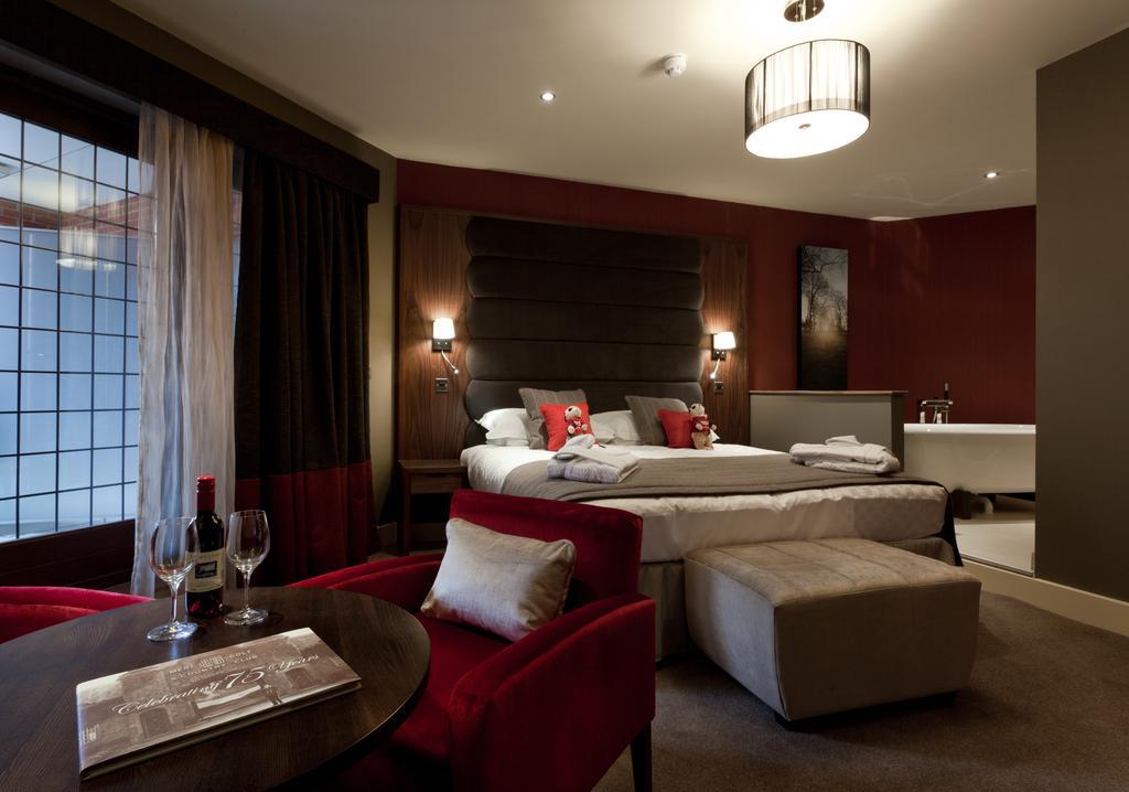 The Mere Golf Resort & Spa Luaran gambar